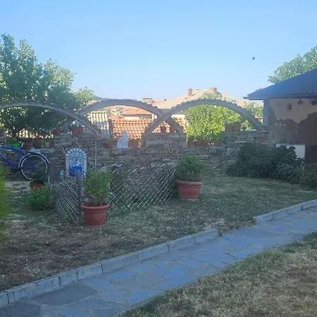 Guest house Balabanovata Kashta 2*